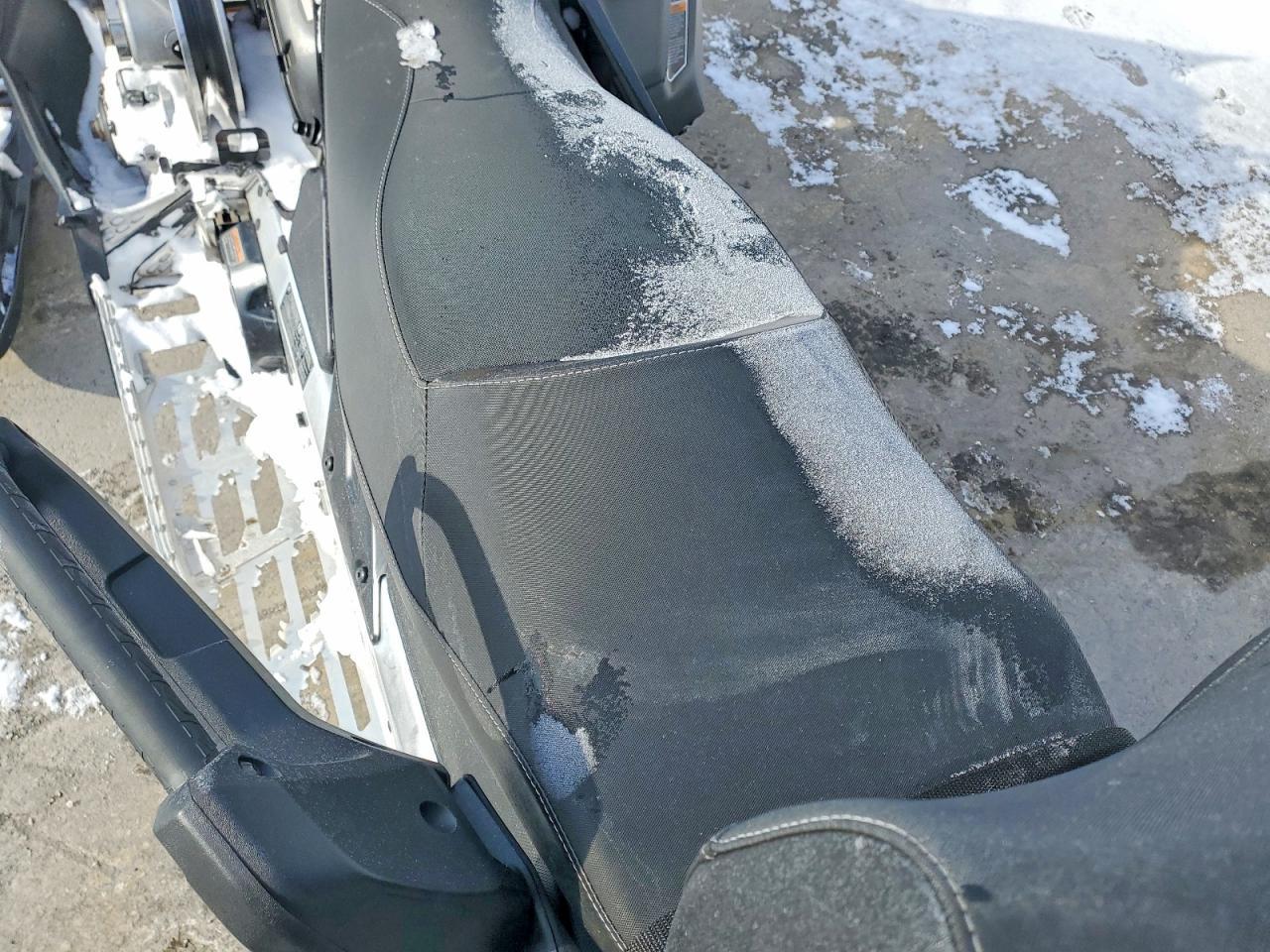 2024 Skidoo 2024 SKI-DOO MXZ Snowmobile