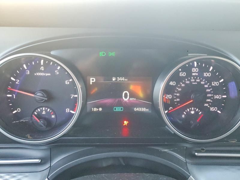 2023 KIA Carnival lx