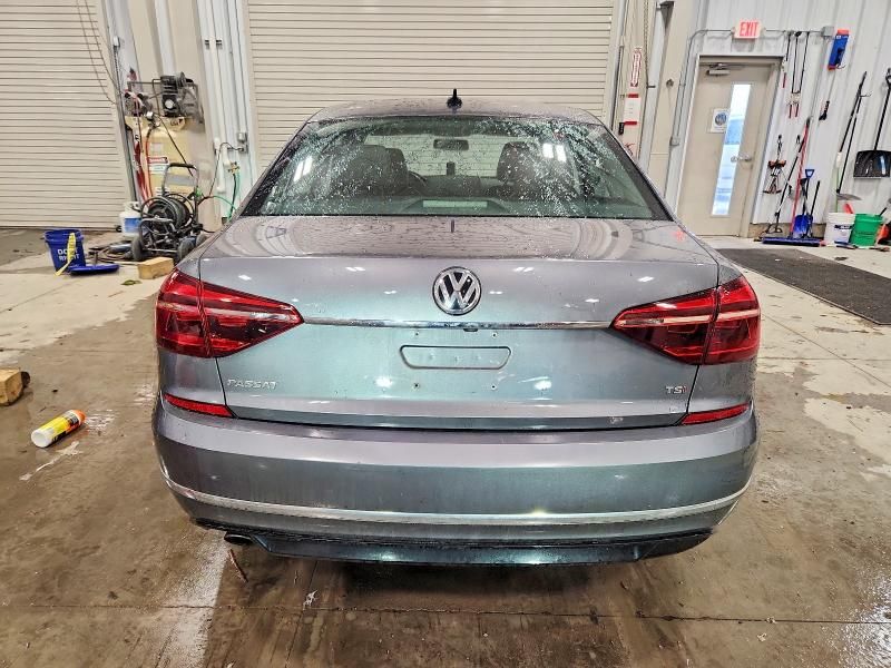 2017 Volkswagen Passat R-line