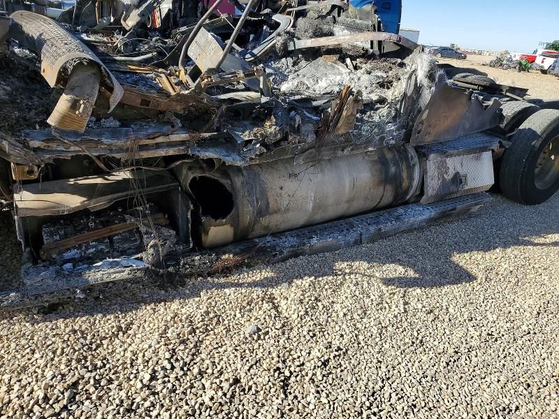 2010 Freightliner Coronado Semi Truck