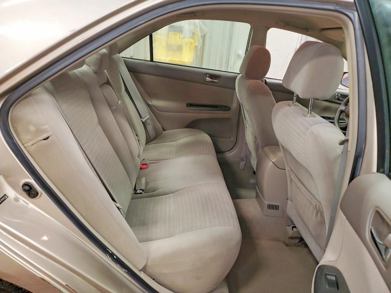 2005 Toyota Camry le