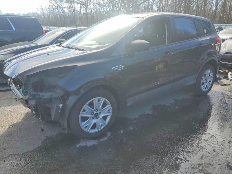 2013 Ford Escape s