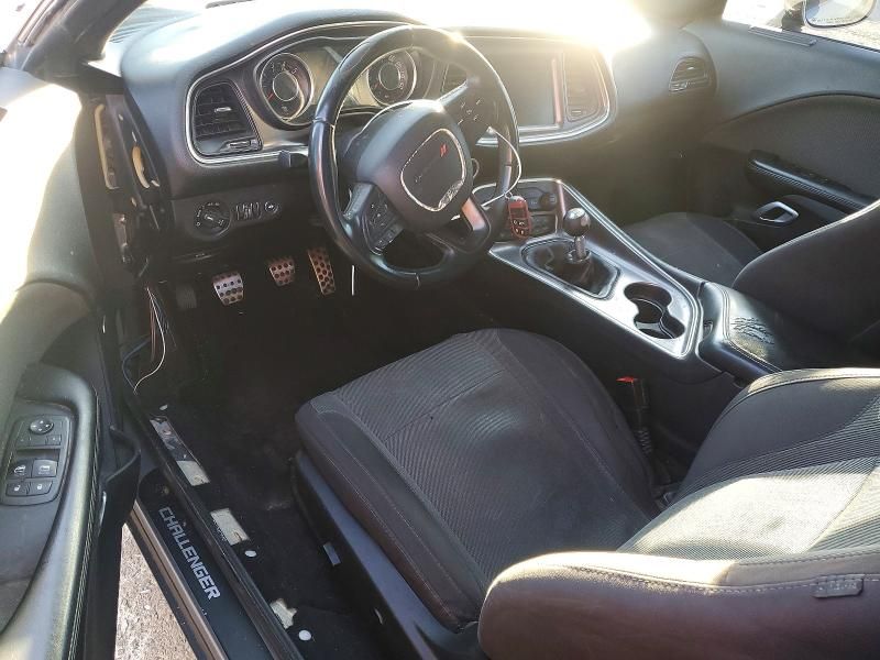 2015 Dodge Challenger sxt