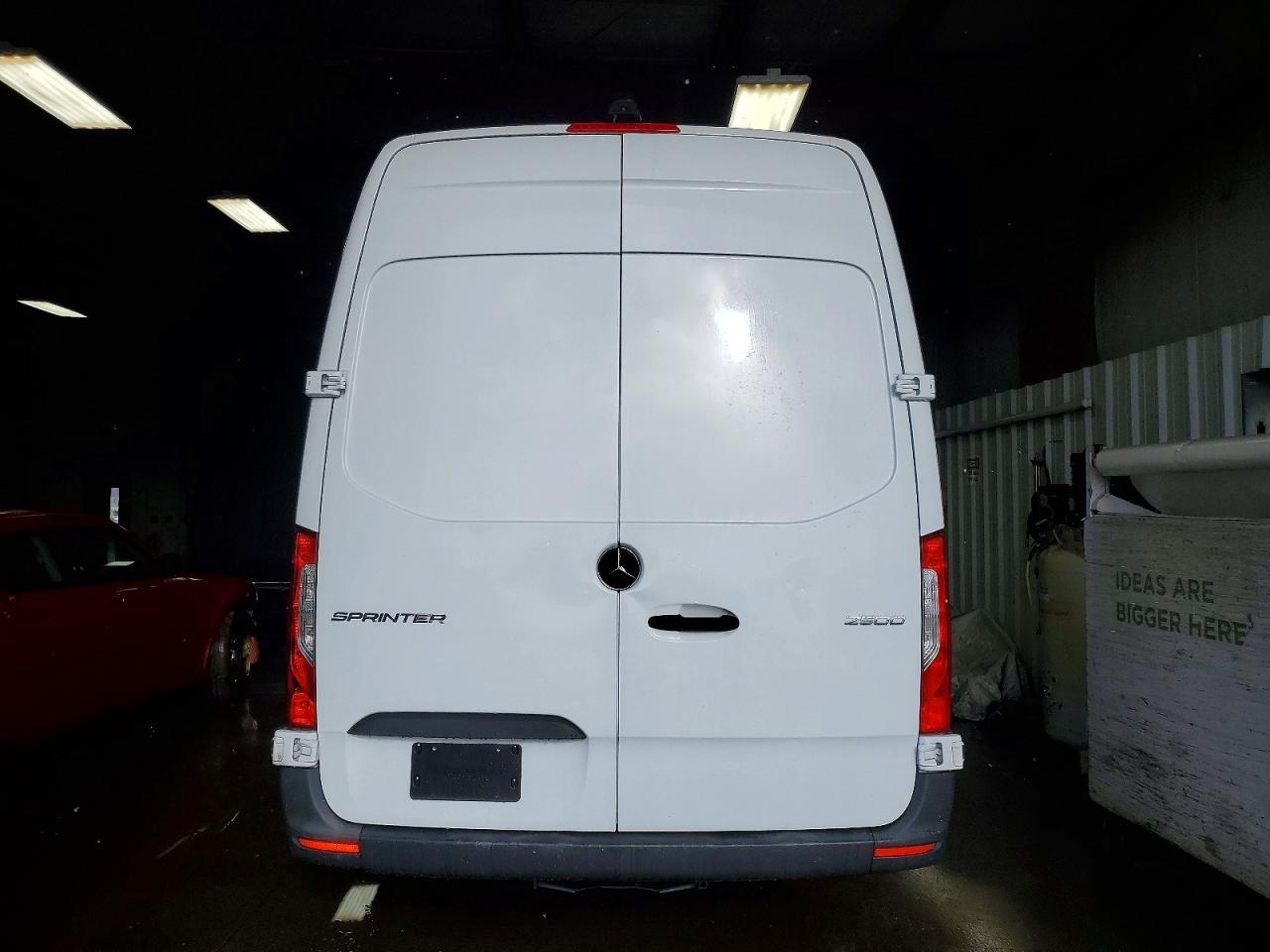 2022 Mercedes-Benz Sprinter 2500