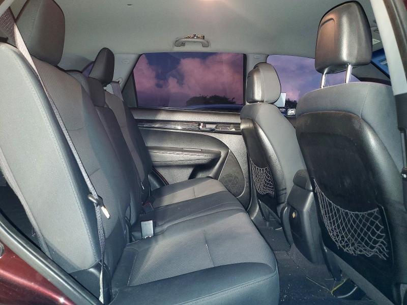 2013 KIA Sorento lx