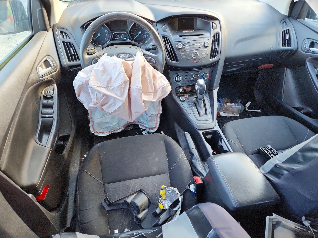 2016 Ford Focus se