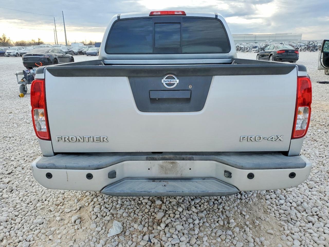 2016 Nissan Frontier S