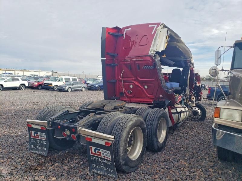 2022 Freightliner Cascadia 126 Semi Truck