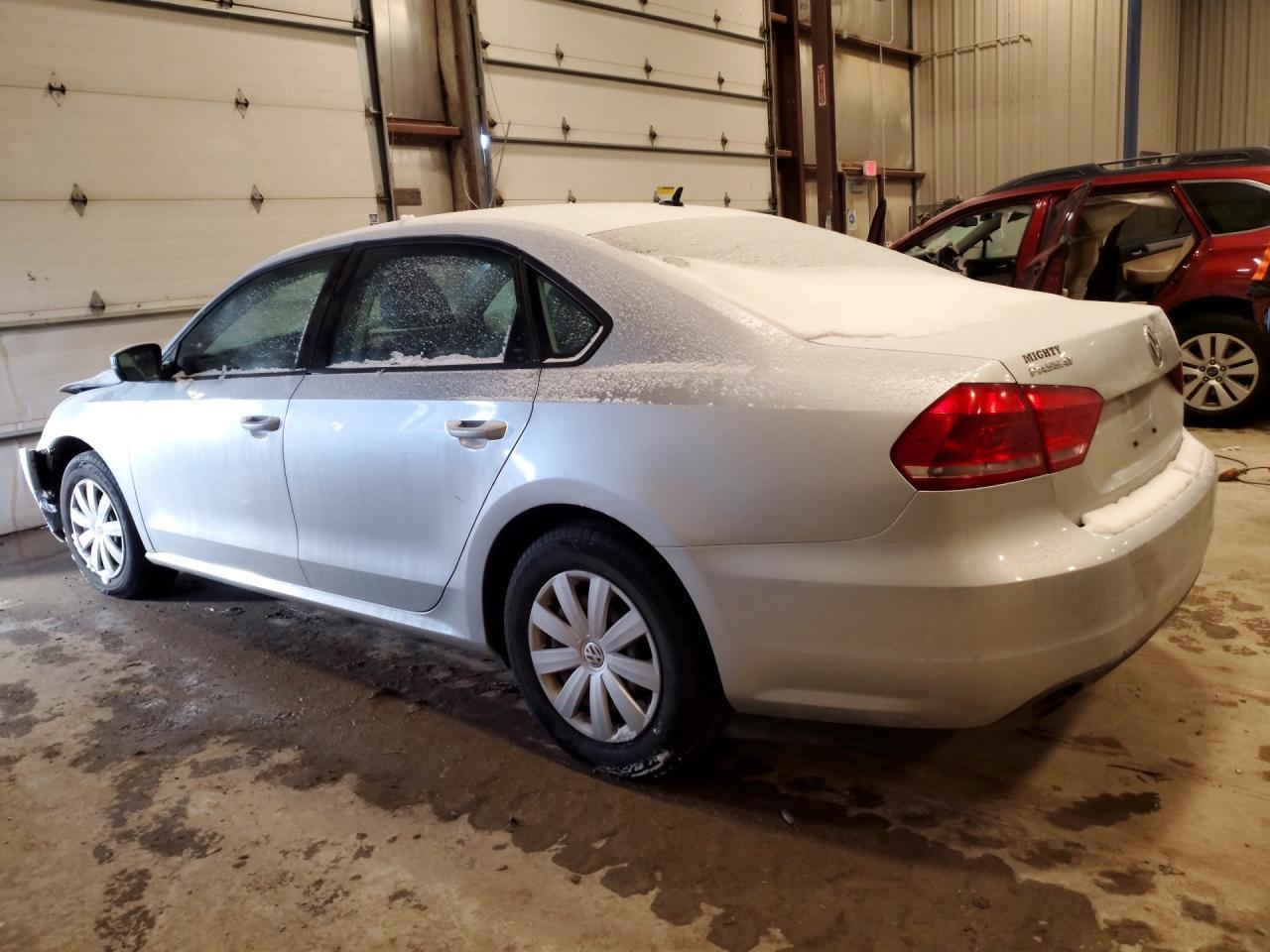 2013 Volkswagen Passat s