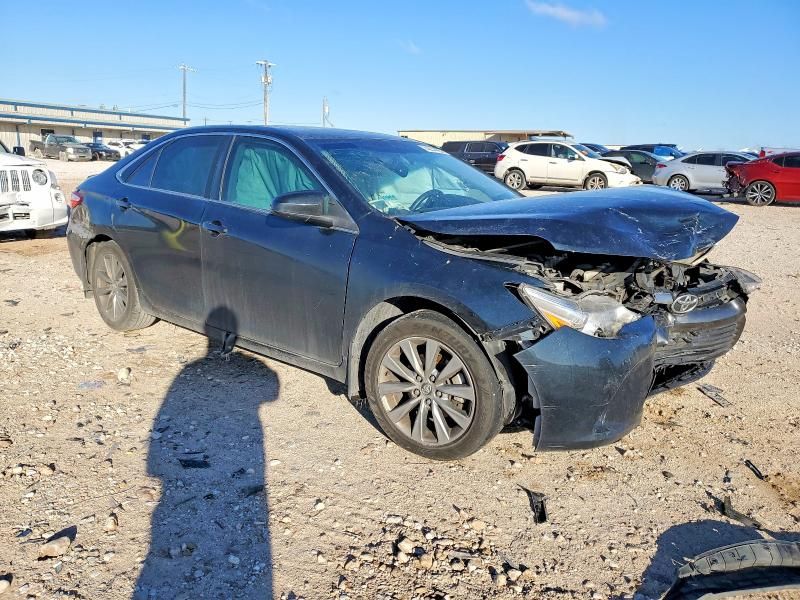 2017 Toyota Camry le