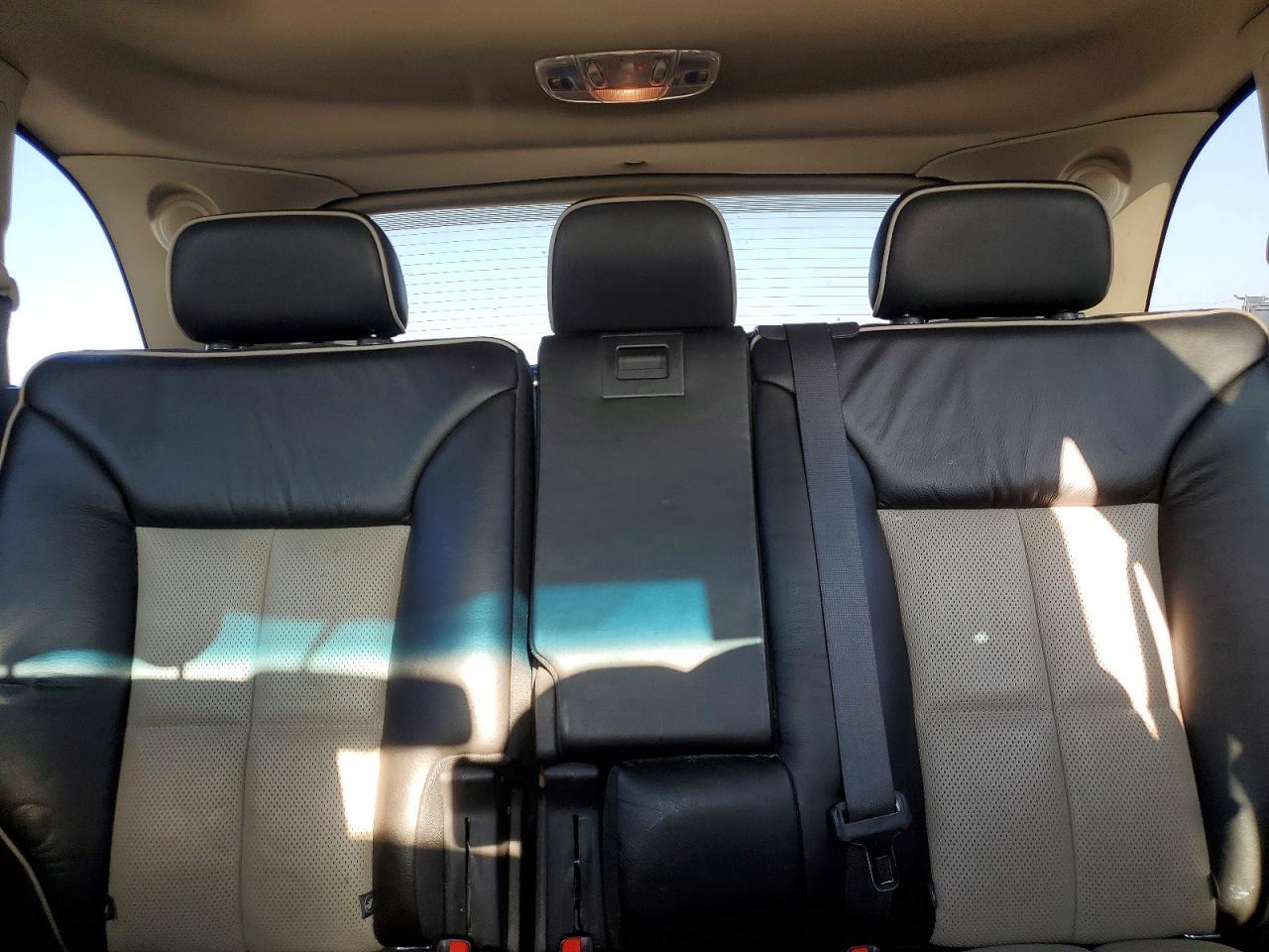 2008 Lincoln Townhouse MKX