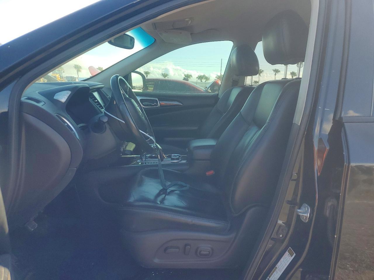 2016 Nissan Pathfinder s