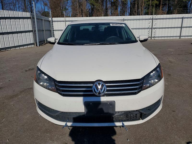 2014 Volkswagen Passat s
