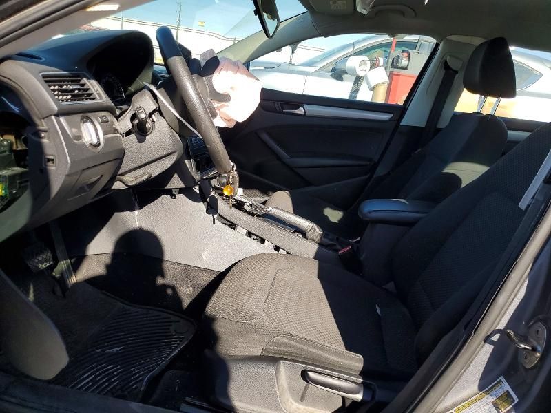 2014 Volkswagen Passat s