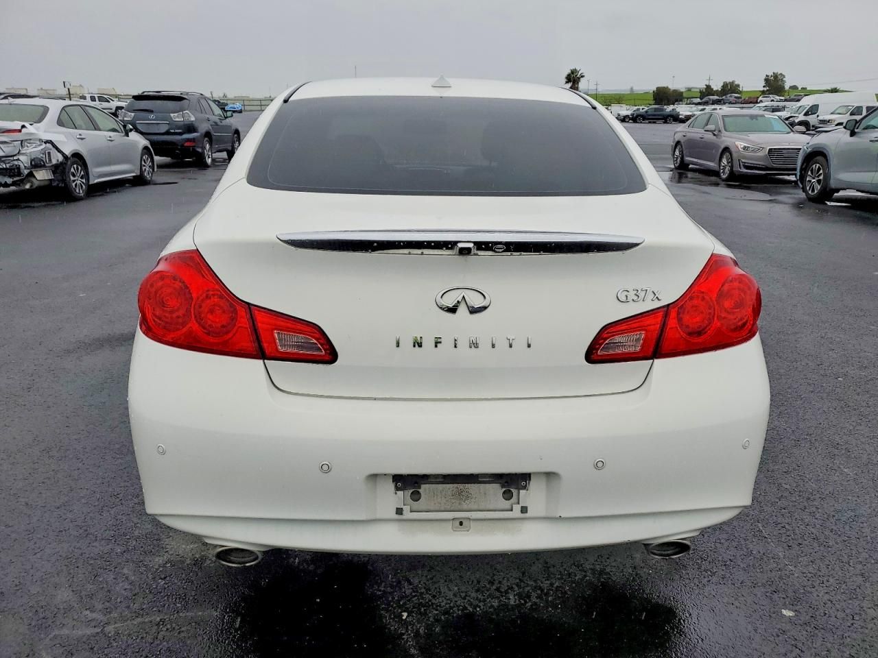 2012 Infiniti G37