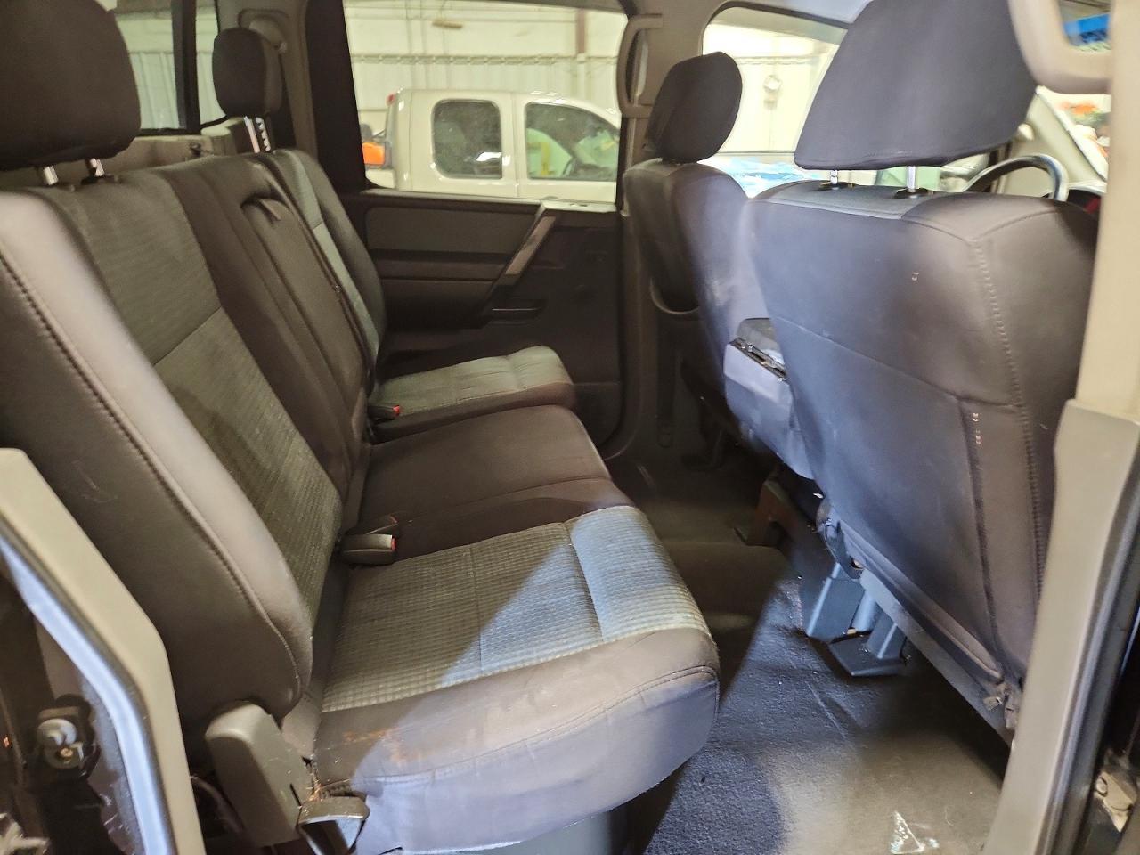 2006 Nissan Titan XE FFV