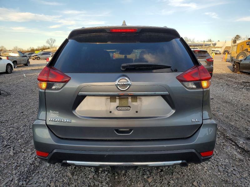 2018 Nissan Rogue s