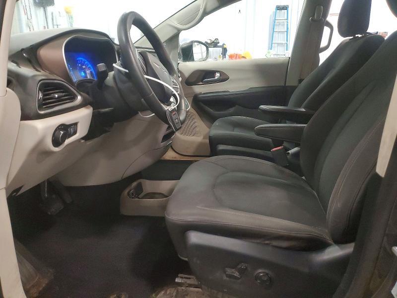 2017 Chrysler Pacifica lx