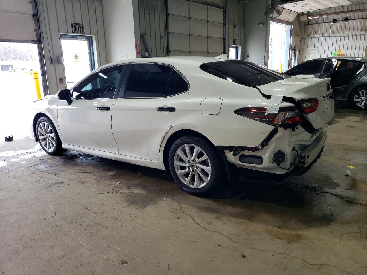 2023 Toyota Camry le