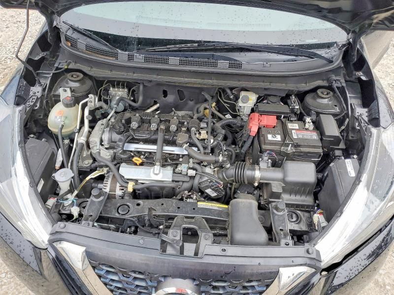 2020 Nissan Kicks sr