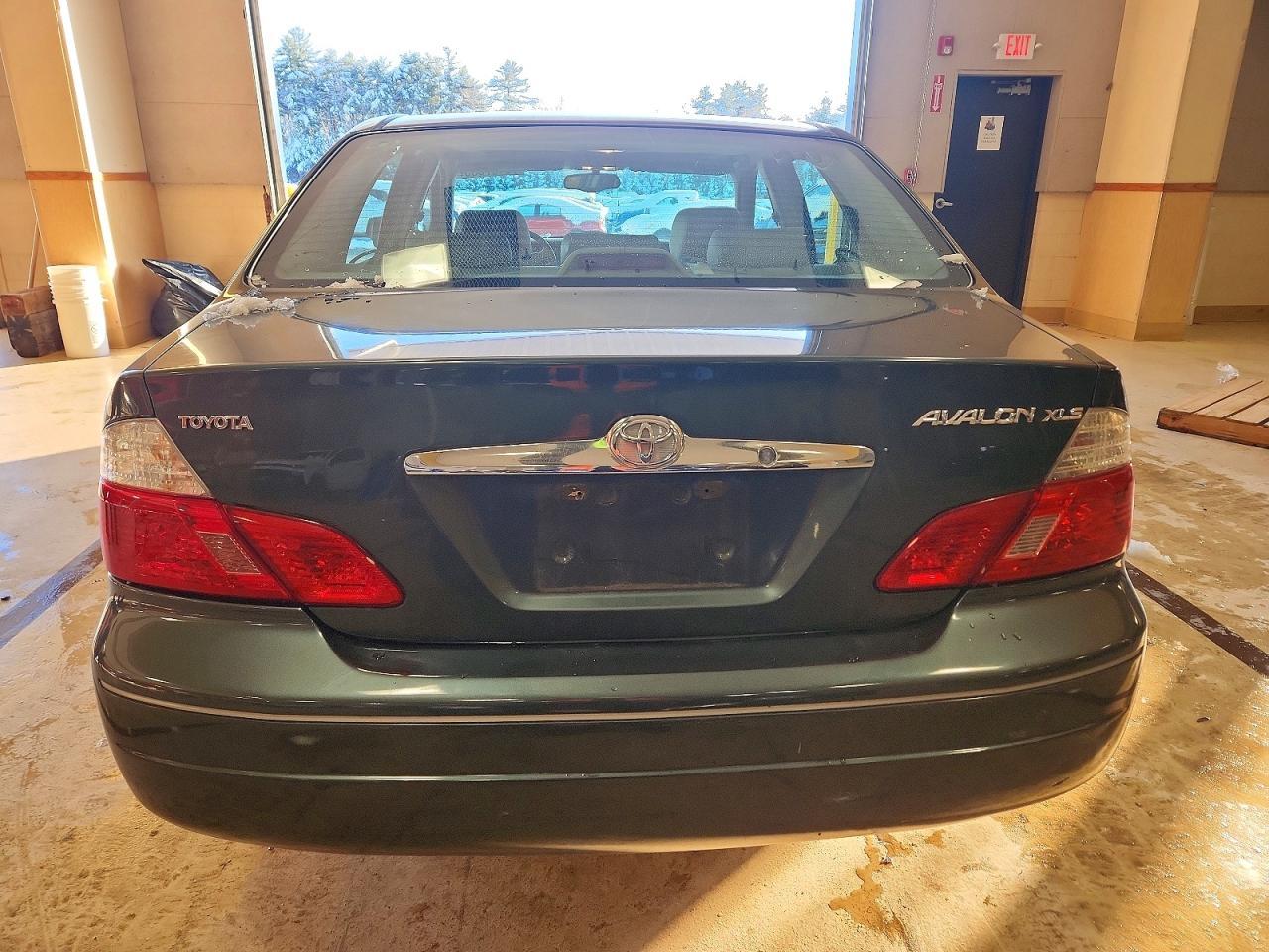 2004 Toyota Avalon xl