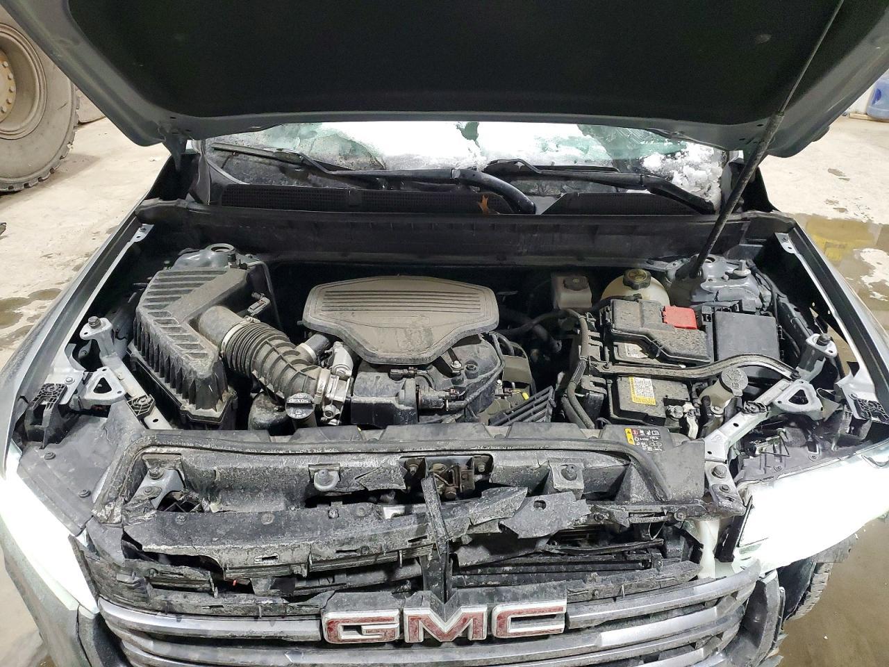 2023 GMC Acadia AT4