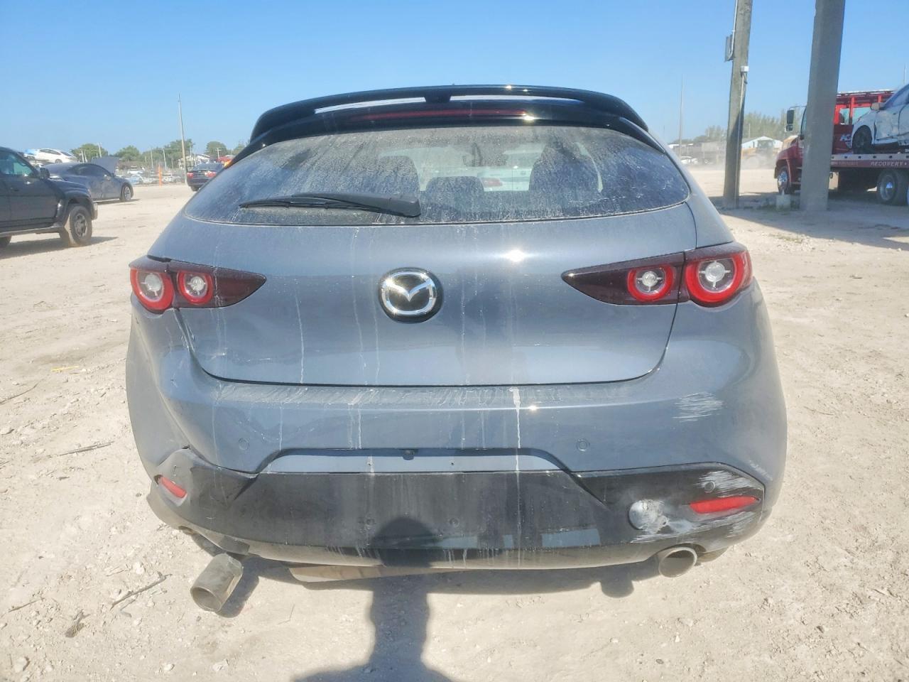 2025 Mazda 3 Premium Plus