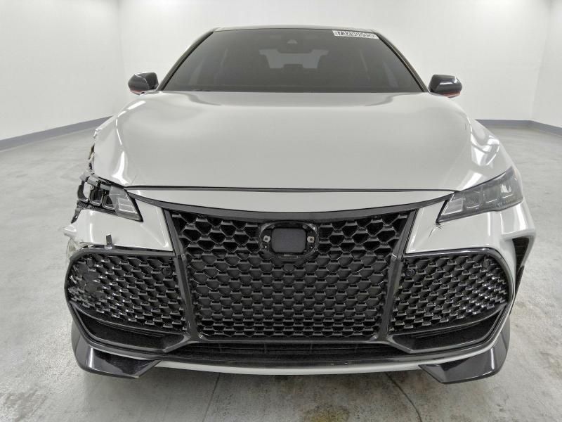 2021 Toyota Avalon trd