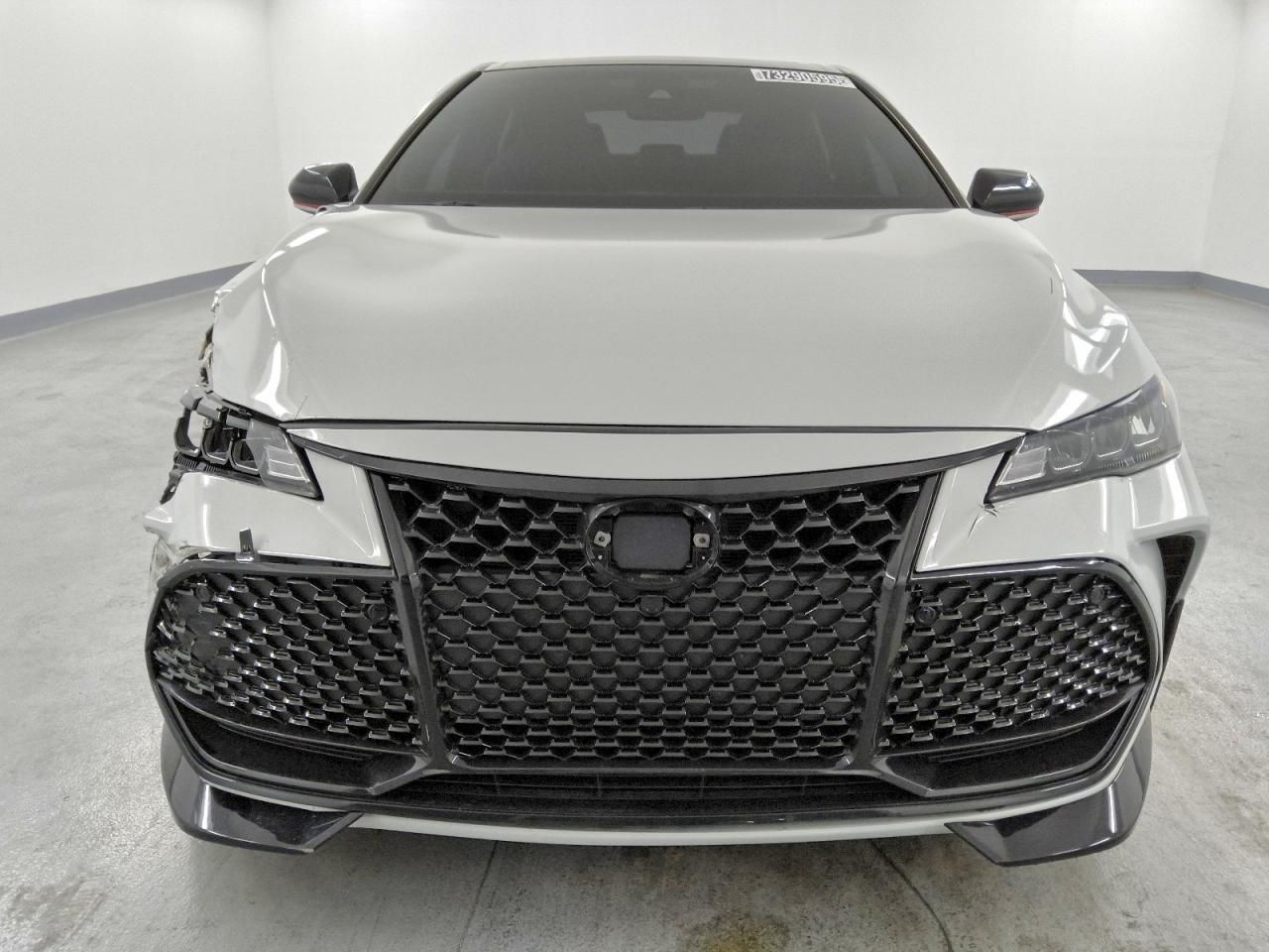 2021 Toyota Avalon trd