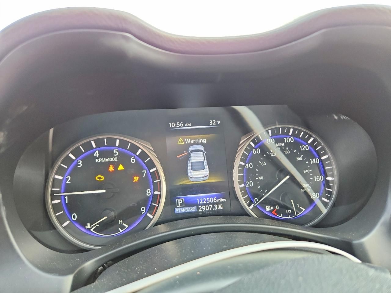 2018 Infiniti Q60 Luxe 300