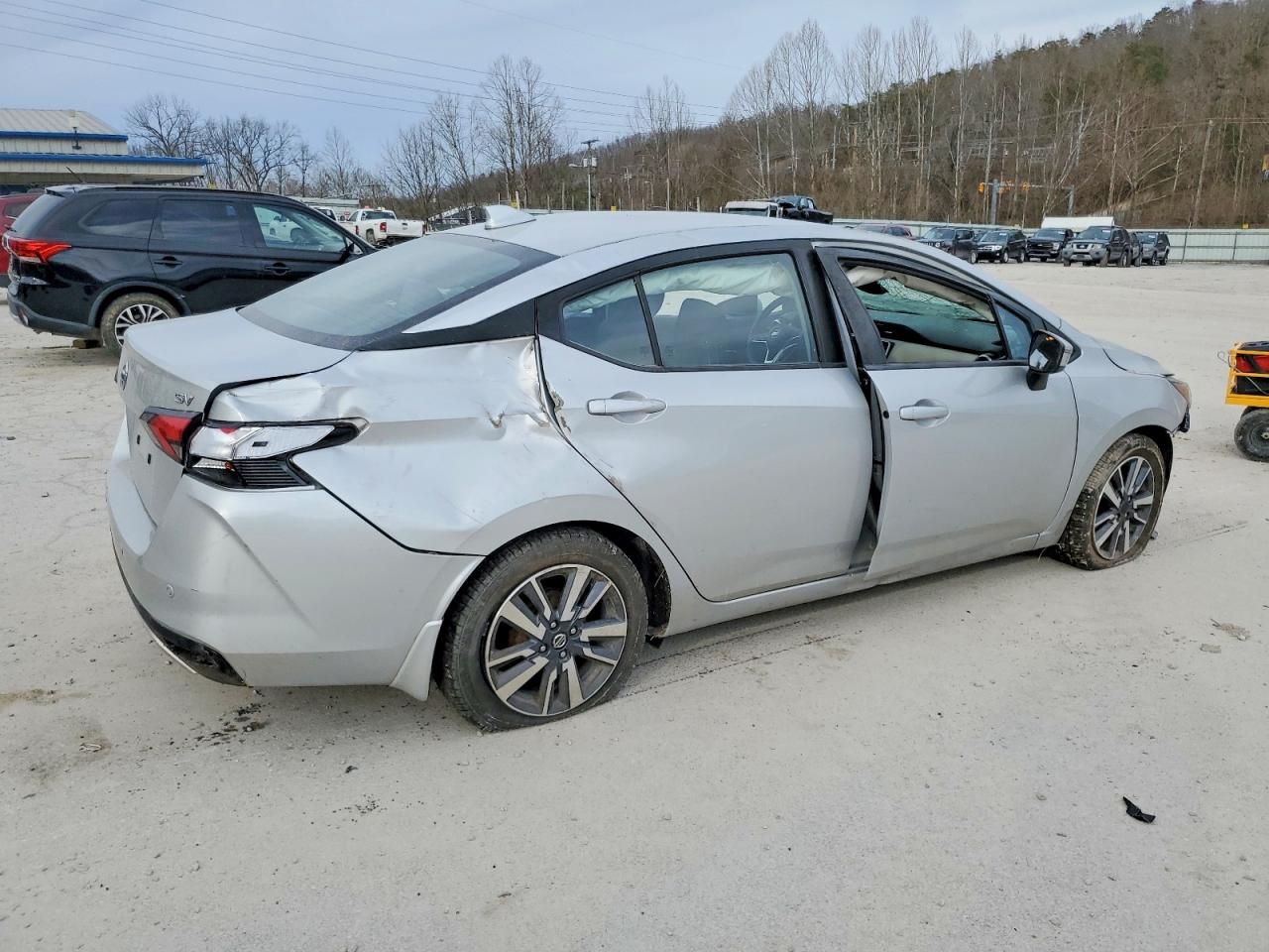 2020 Nissan Versa sv