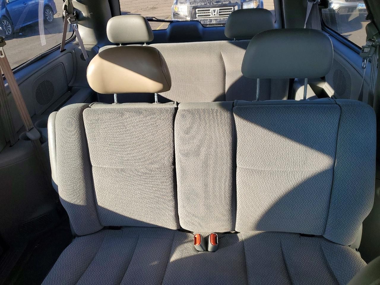 2005 Dodge Grand Caravan se