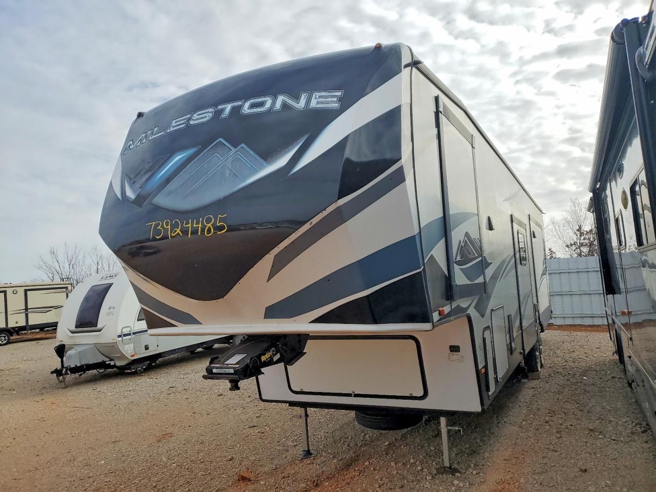 2021 Heartland 370FLMB-RV