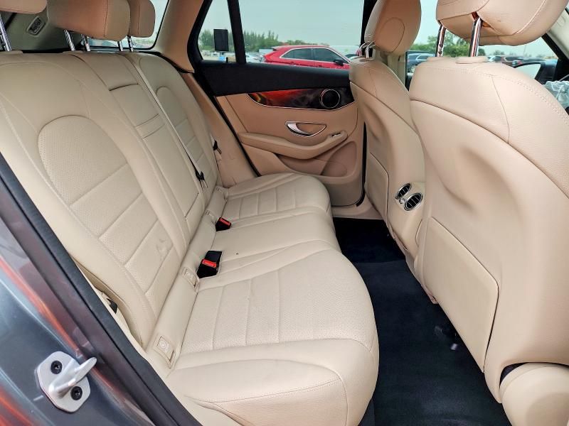 2022 Mercedes-Benz Glc 300