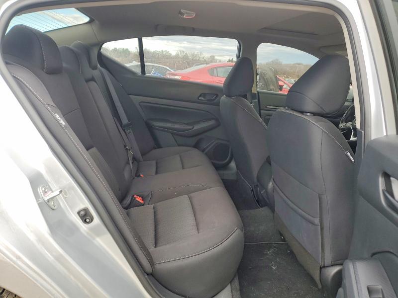 2024 Nissan Altima sv