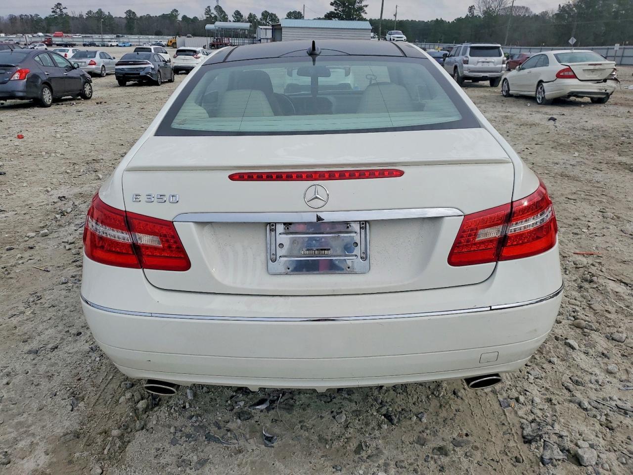 2011 Mercedes-Benz E 350
