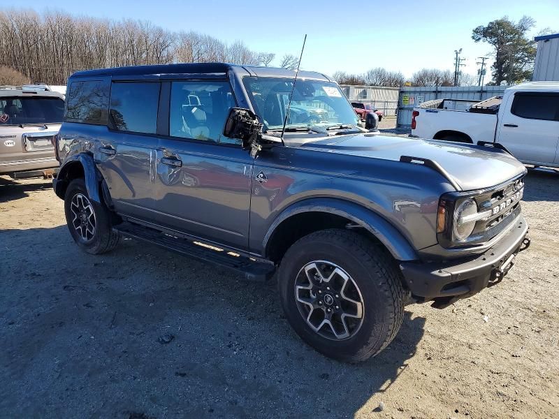 2024 Ford Bronco Outer Banks