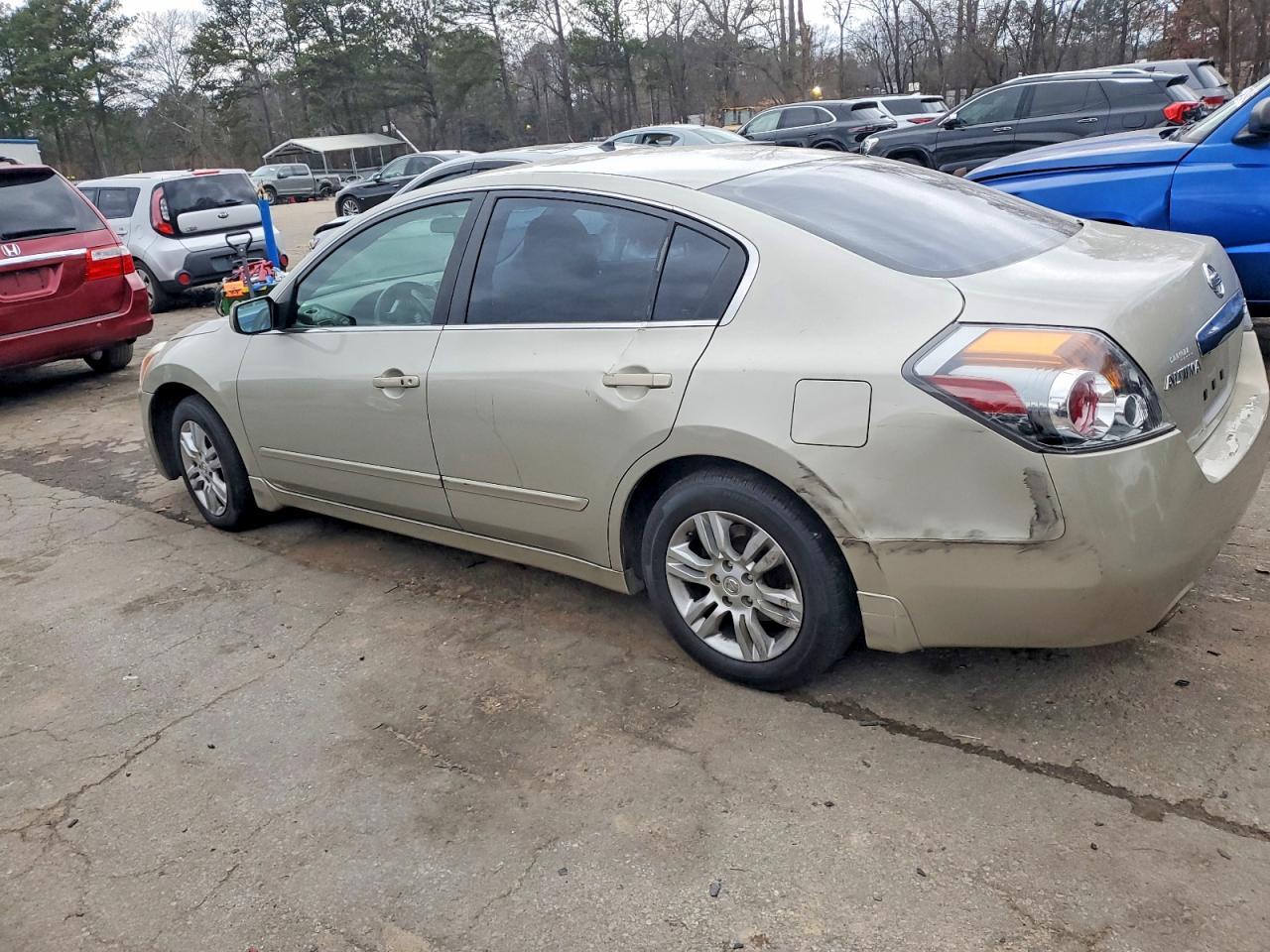 2010 Nissan Altima Base