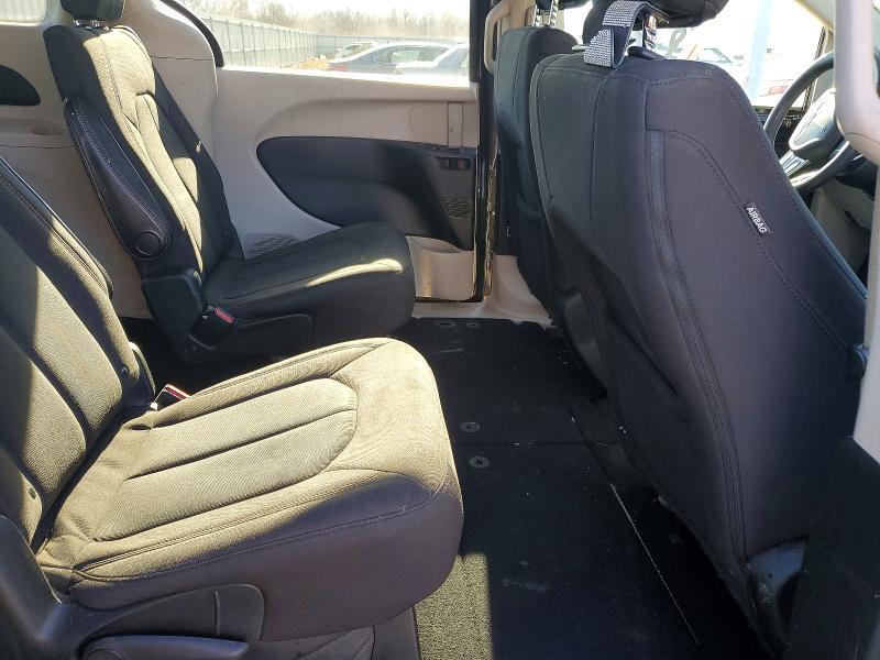 2017 Chrysler Pacifica lx