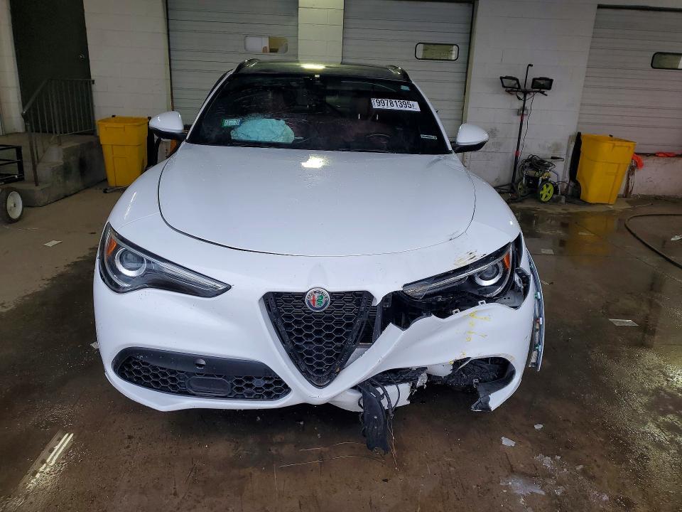 2020 Alfa Romeo Stelvio