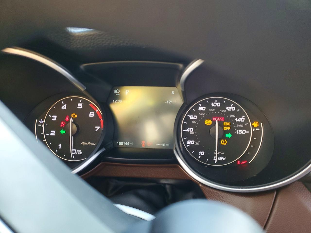 2018 Alfa Romeo Stelvio Sport