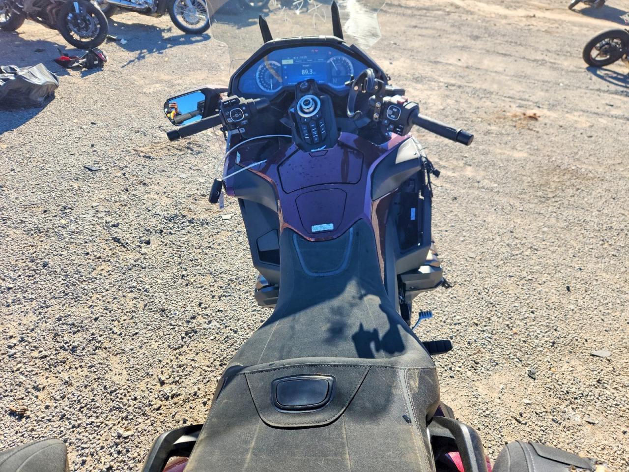 2025 Honda GL1800 D