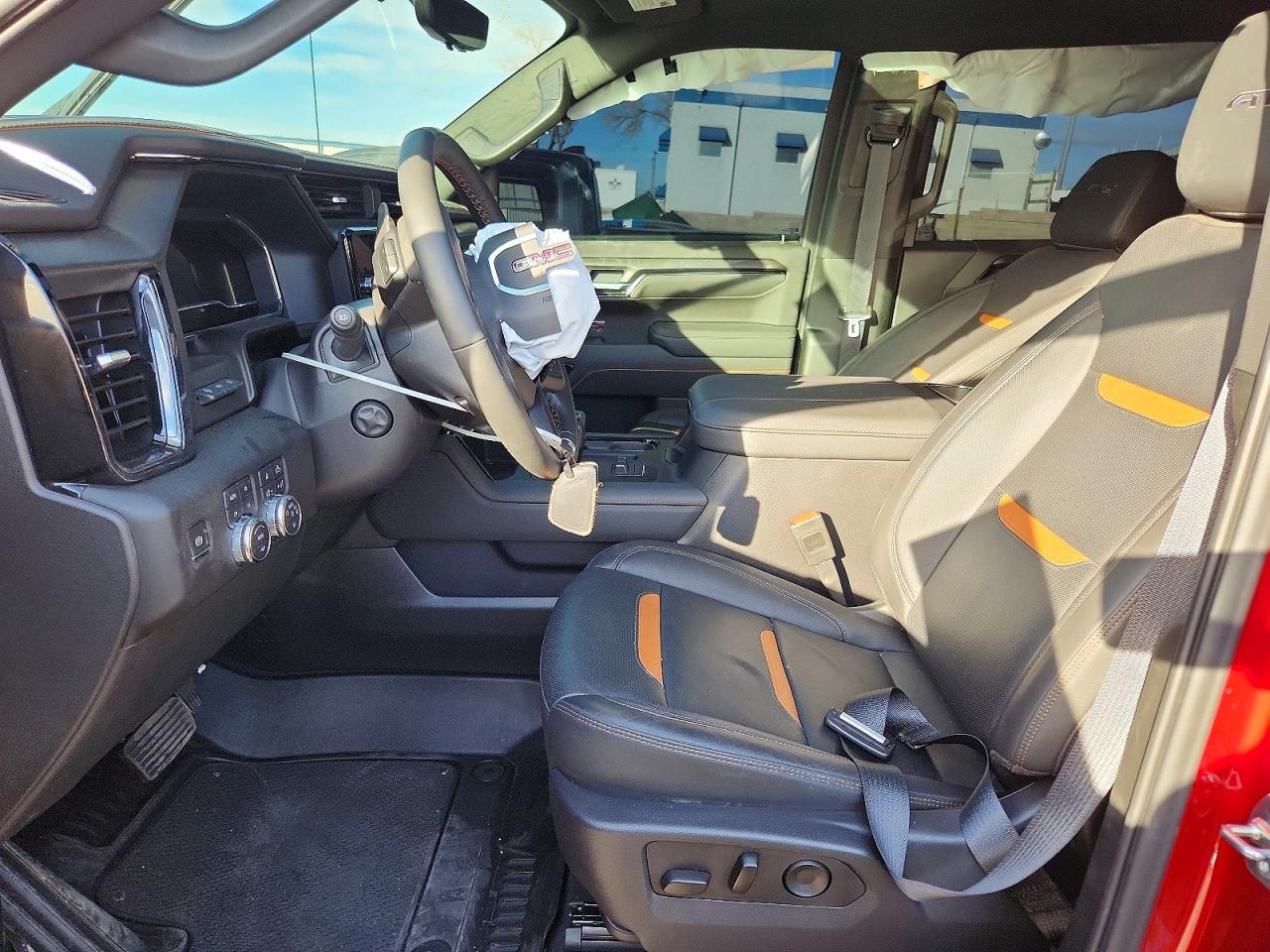 2025 GMC Sierra K1500 AT4