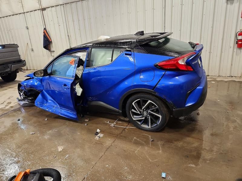 2021 Toyota C-hr xle