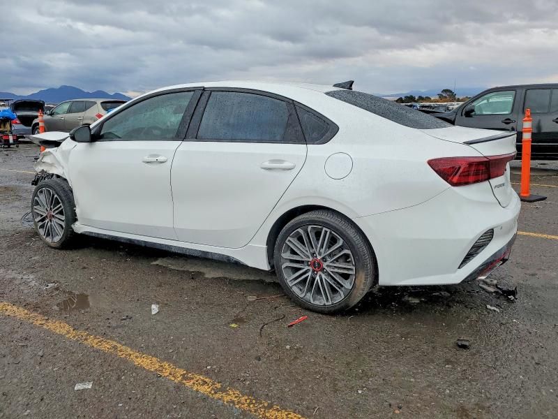 2023 KIA Forte gt