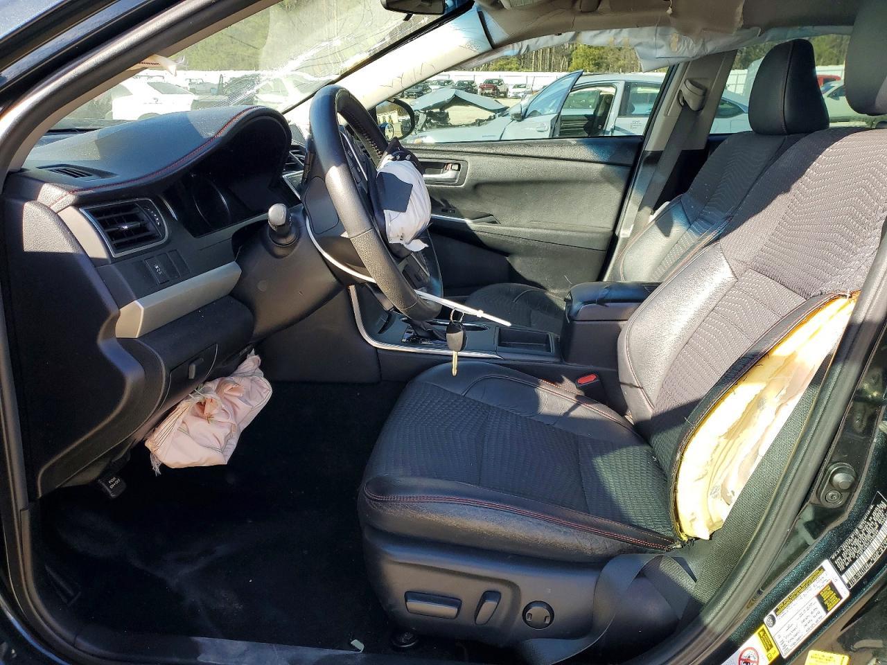 2015 Toyota Camry le