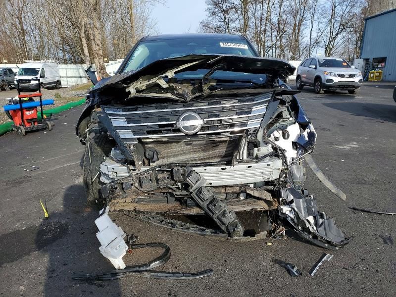 2025 Nissan Rogue sv