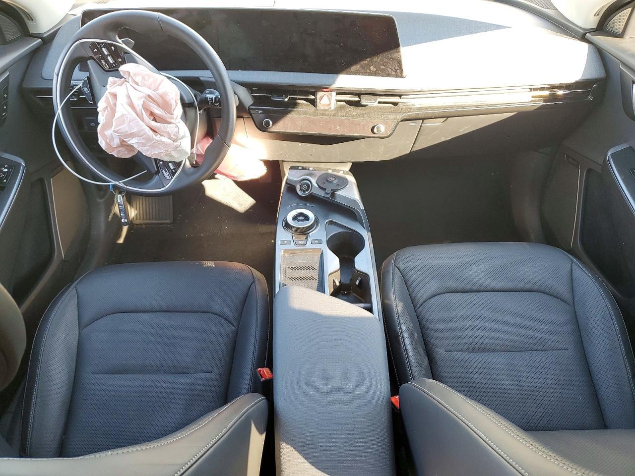 2024 KIA EV6 Light
