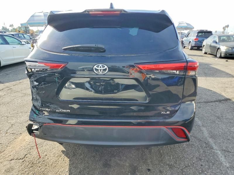 2022 Toyota Highlander xle