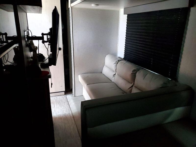 2023 East To West Silverlake